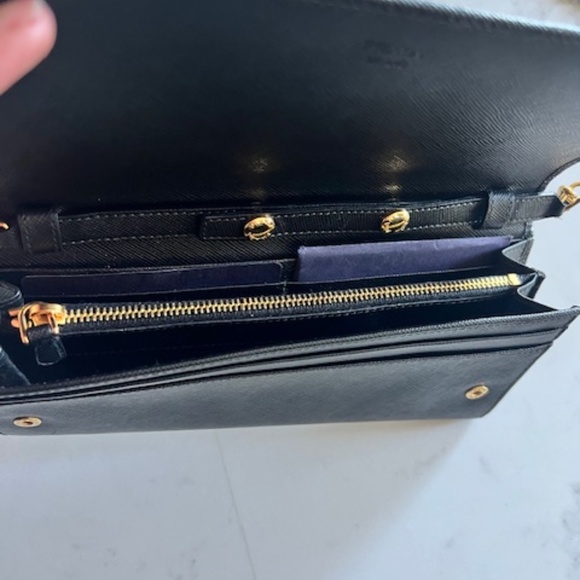 PRADA Saffiano Metal Oro Chain Wallet Black - Picture 6 of 6